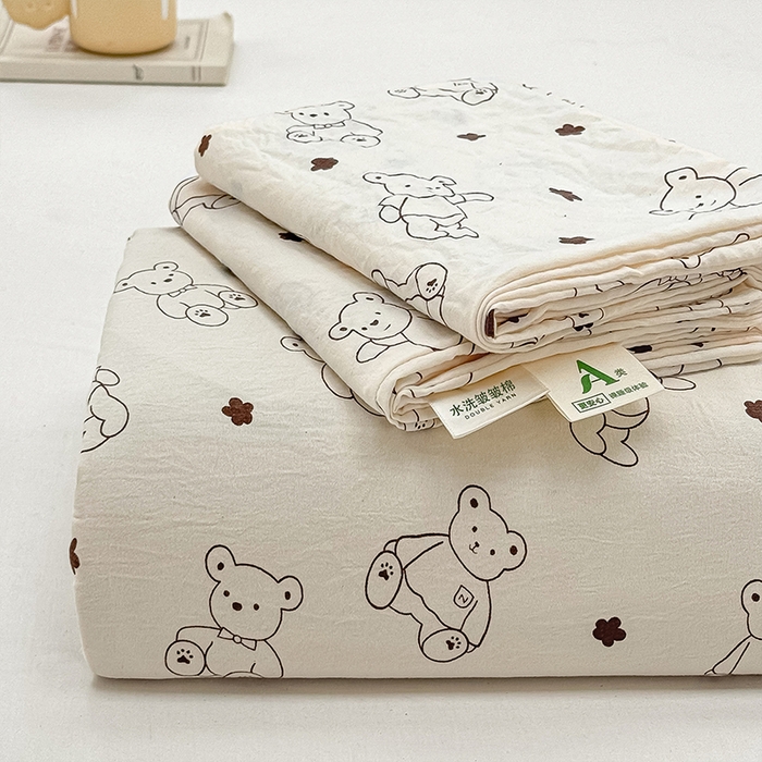 小叮当家纺仓储工厂店 （提供买家秀 爆款花型 不断货）2025新款水洗皱皱棉印花小清新四件套 丹尼熊