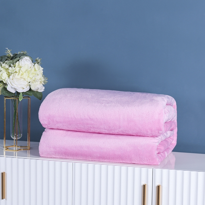 91家纺网 家纺一手货源 找家纺 胜百毛毯2025新款素色200克法兰绒毯 粉色