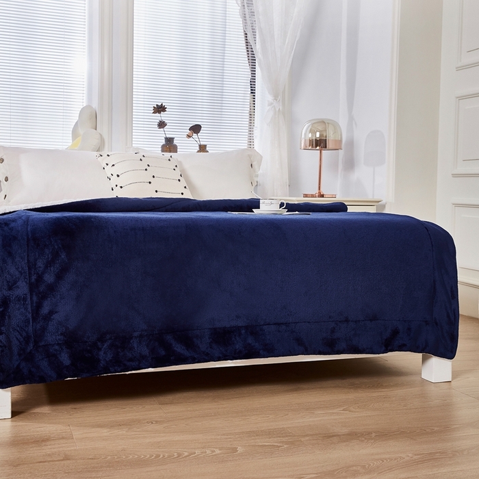 91家纺网 家纺一手货源 找家纺 胜百毛毯 2025新款平方克重200克双面法兰绒毛毯 深蓝