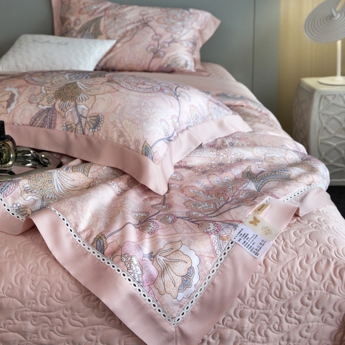 91家纺网 家纺一手货源 找家纺 淼铭 2025新品莱赛尔夏被床盖四件套-花影系列（电商控价538） 粉色