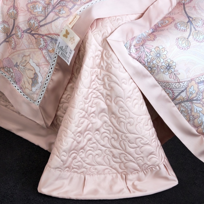 91家纺网 家纺一手货源 找家纺 淼铭 2025新品莱赛尔夏被床盖四件套-花影系列（电商控价538） 粉色