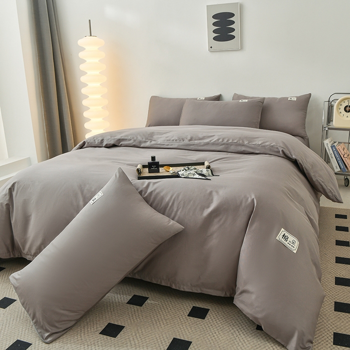 91家纺网 家纺一手货源 找家纺 宇彬家纺 2025直播新款13374全棉母婴级简约轻奢贴画纯色单被套斜纹贡缎新疆长绒贴标款无印风系列 简约-绅士灰