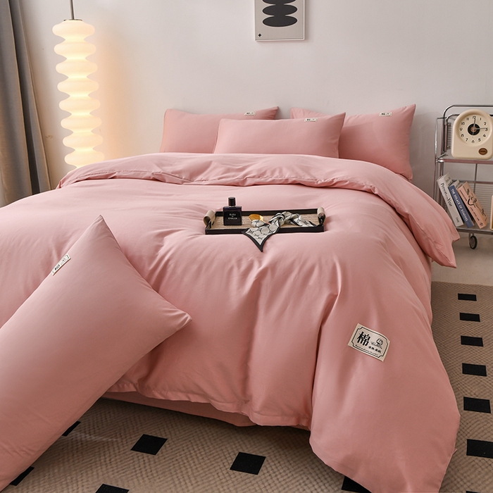 91家纺网 家纺一手货源 找家纺 宇彬家纺 2025直播新款13374全棉母婴级简约轻奢贴画纯色单被套斜纹贡缎新疆长绒贴标款无印风系列 简约-紫豆沙