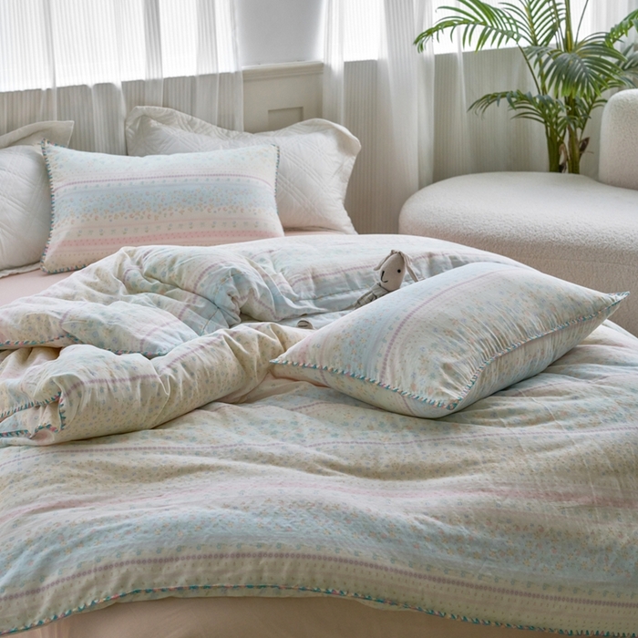 91家纺网 家纺一手货源 找家纺 洋铭区（原狠狠爱） 2025新款全棉彩边双层四件套 满园春色