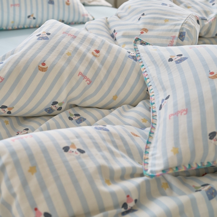 91家纺网 家纺一手货源 找家纺 洋铭区（原狠狠爱） 2025新款全棉彩边双层四件套 可爱娃娃