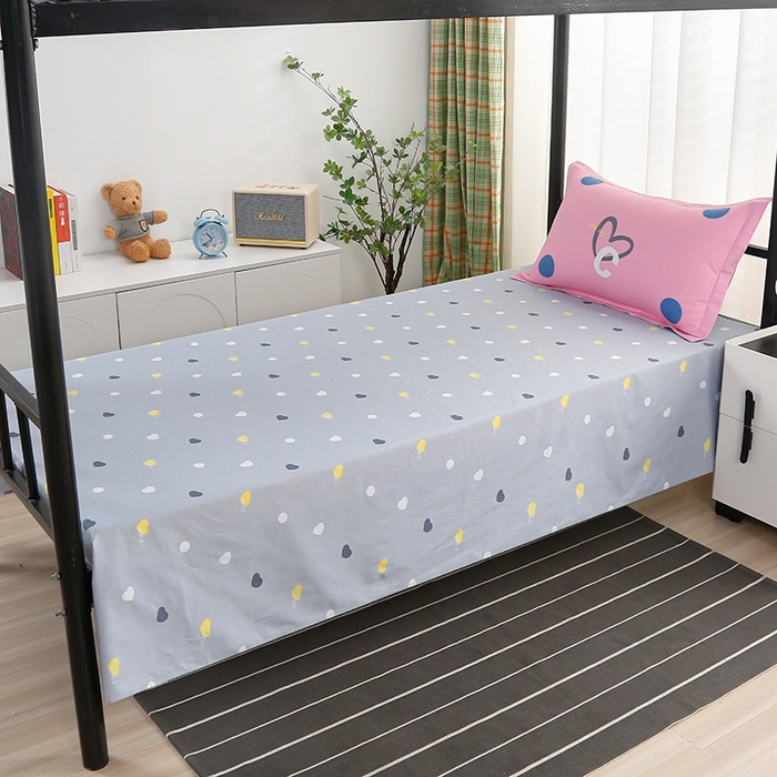 91家纺网 家纺一手货源 找家纺 乐旗家纺 2025新款A类AB版全棉环保印花学生上下铺宿舍三件套六件套 字母甜心