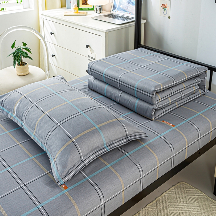 91家纺网 家纺一手货源 找家纺 上学郎家居 2025新款全棉13372学生三件套100棉单人床纯棉六件套学生宿舍床上用品 慕言-灰