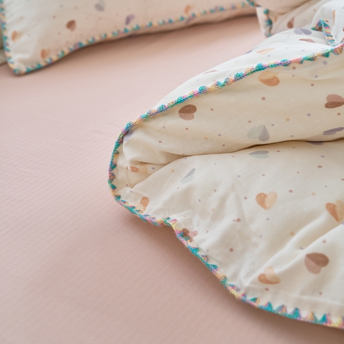 91家纺网 家纺一手货源 找家纺 洋铭区（原狠狠爱） 2025新款全棉彩边双层四件套 甜心咖啡