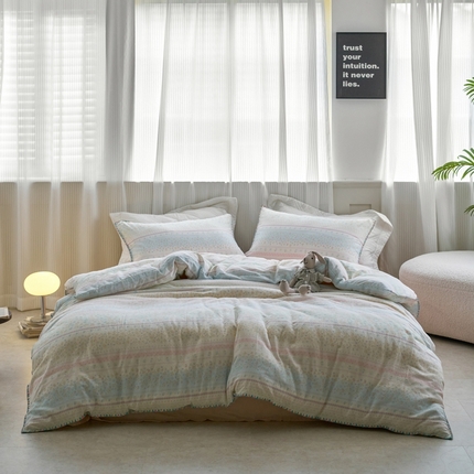 91家纺网 家纺一手货源 找家纺 洋铭区（原狠狠爱） 2025新款全棉彩边双层四件套 满园春色