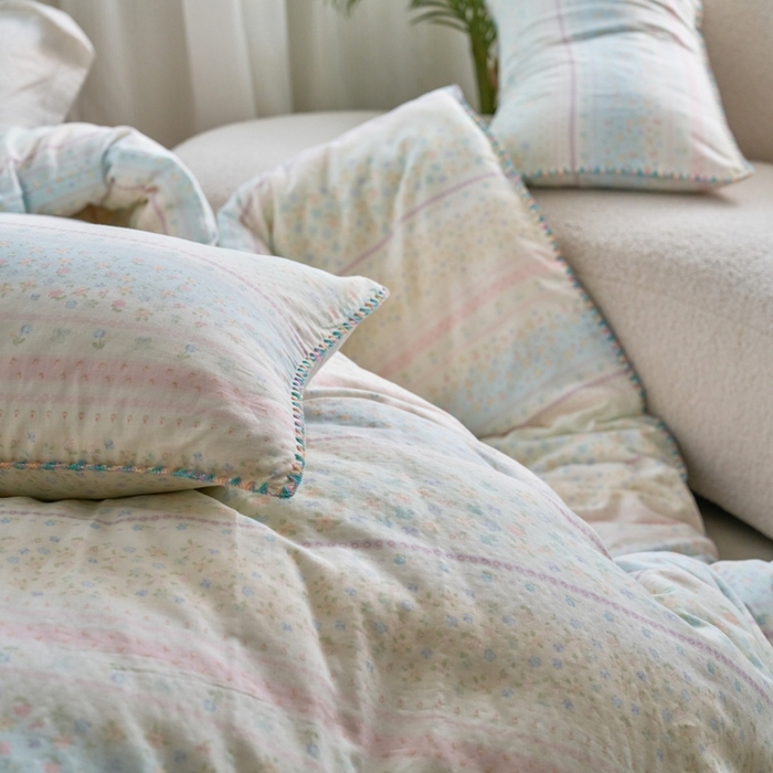 91家纺网 家纺一手货源 找家纺 洋铭区（原狠狠爱） 2025新款全棉彩边双层四件套 满园春色