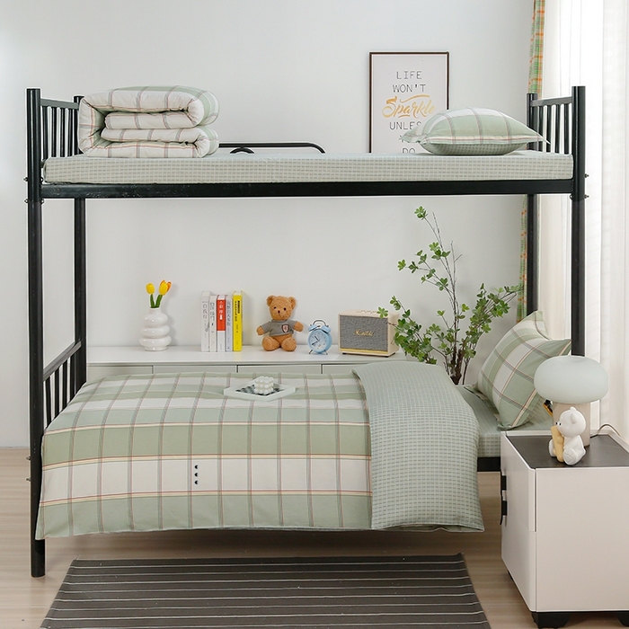 91家纺网 家纺一手货源 找家纺 乐旗家纺 2025新款A类AB版全棉环保印花学生上下铺宿舍三件套六件套 闲趣-绿