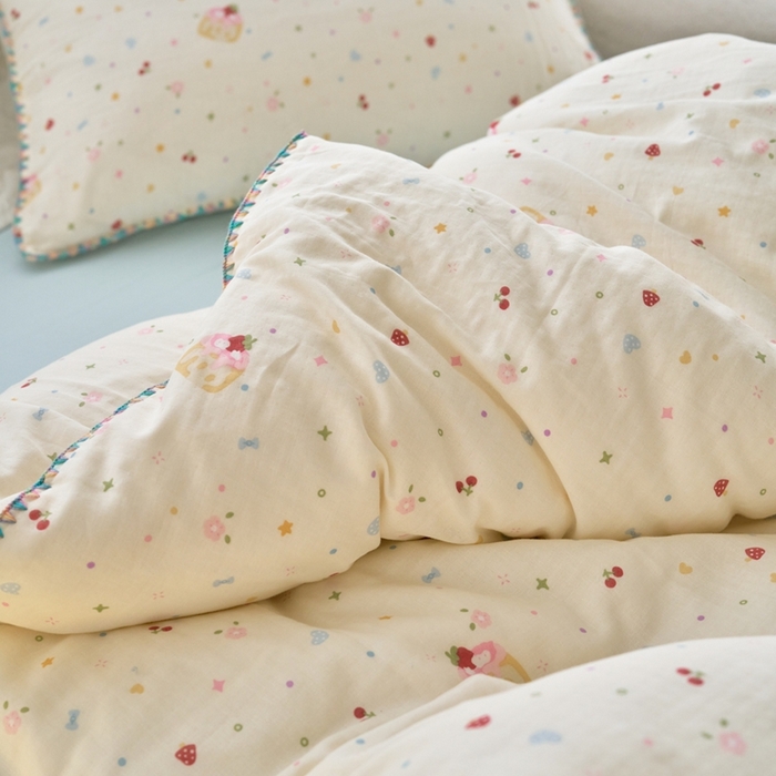 91家纺网 家纺一手货源 找家纺 洋铭区（原狠狠爱） 2025新款全棉彩边双层四件套 甜筒屋