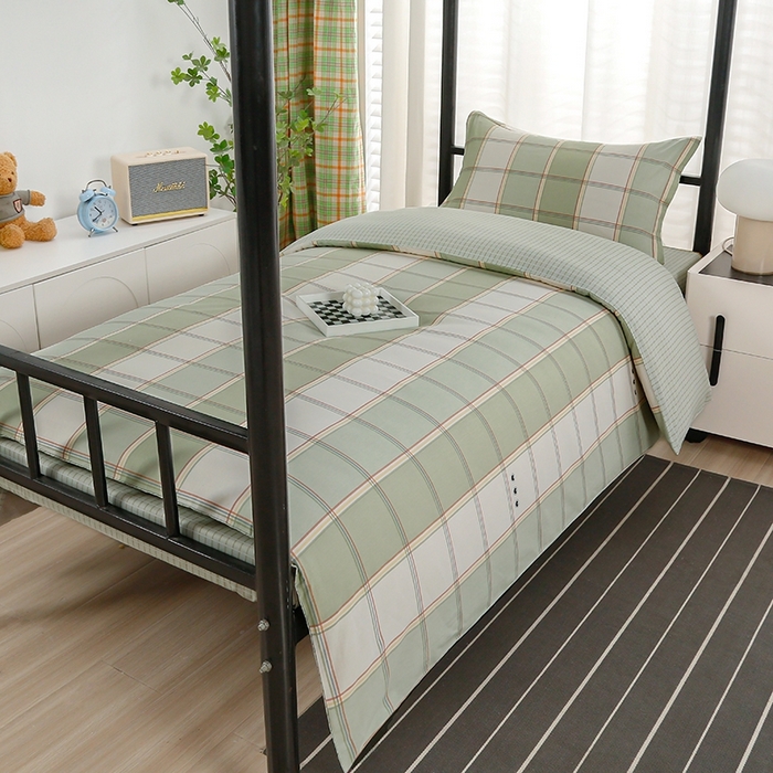 91家纺网 家纺一手货源 找家纺 乐旗家纺 2025新款A类AB版全棉环保印花学生上下铺宿舍三件套六件套 闲趣-绿