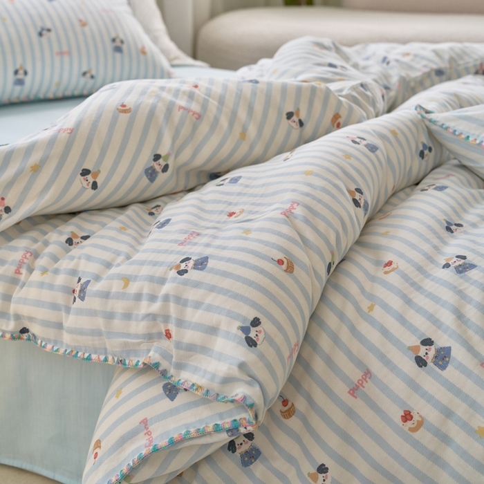 91家纺网 家纺一手货源 找家纺 洋铭区（原狠狠爱） 2025新款全棉彩边双层四件套 可爱娃娃