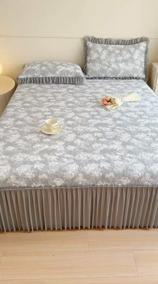 91家纺网 家纺一手货源 找家纺 慧菲 2025新款床盖款凉席三件套-玫瑰 玫瑰-灰