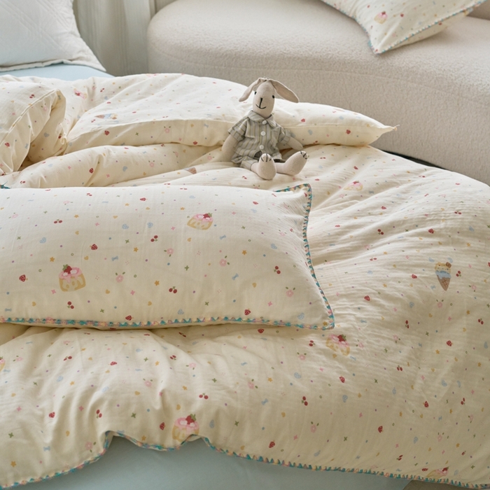 91家纺网 家纺一手货源 找家纺 洋铭区（原狠狠爱） 2025新款全棉彩边双层四件套 甜筒屋