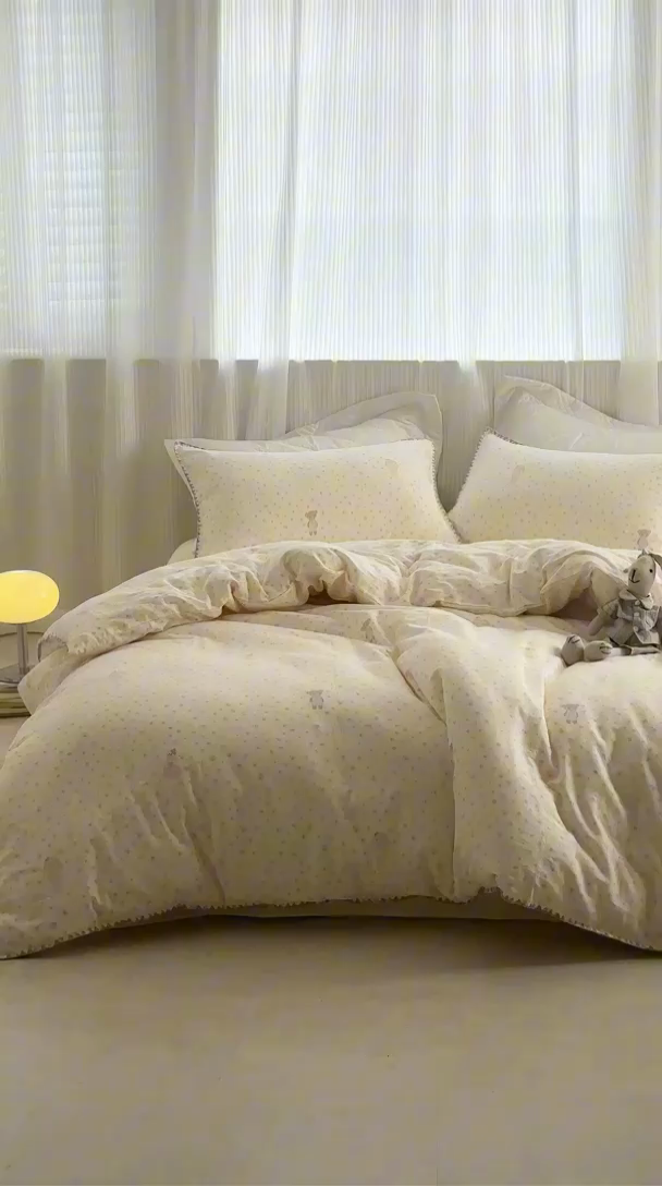 91家纺网 家纺一手货源 找家纺 洋铭区（原狠狠爱） 2025新款全棉彩边双层四件套 小花彩彩