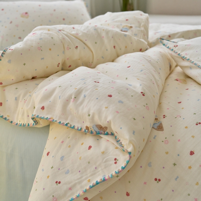 91家纺网 家纺一手货源 找家纺 洋铭区（原狠狠爱） 2025新款全棉彩边双层四件套 甜筒屋