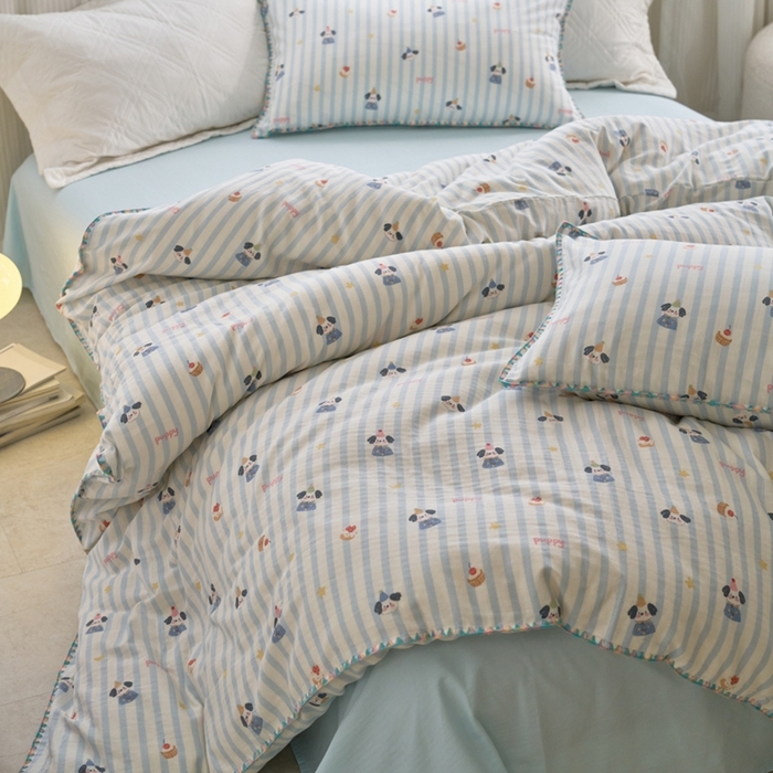 91家纺网 家纺一手货源 找家纺 洋铭区（原狠狠爱） 2025新款全棉彩边双层四件套 可爱娃娃