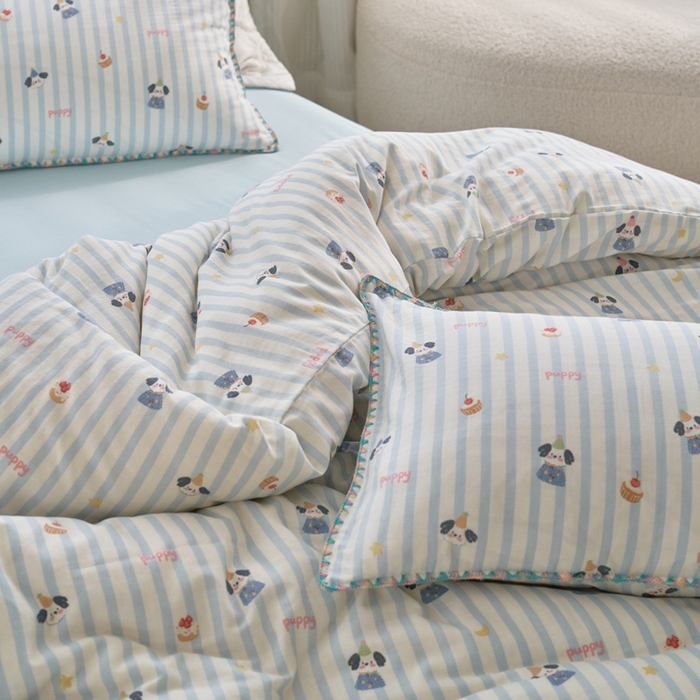 91家纺网 家纺一手货源 找家纺 洋铭区（原狠狠爱） 2025新款全棉彩边双层四件套 可爱娃娃