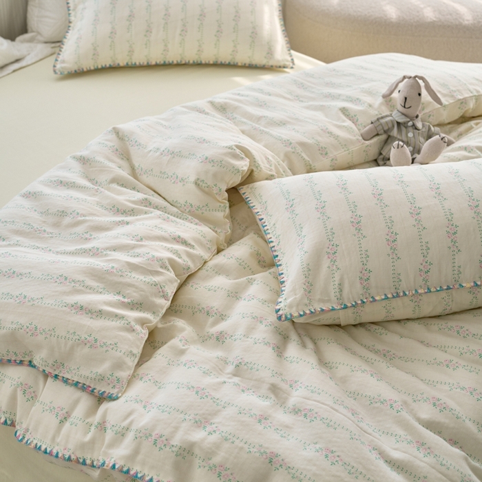 91家纺网 家纺一手货源 找家纺 洋铭区（原狠狠爱） 2025新款全棉彩边双层四件套 暖阳花束