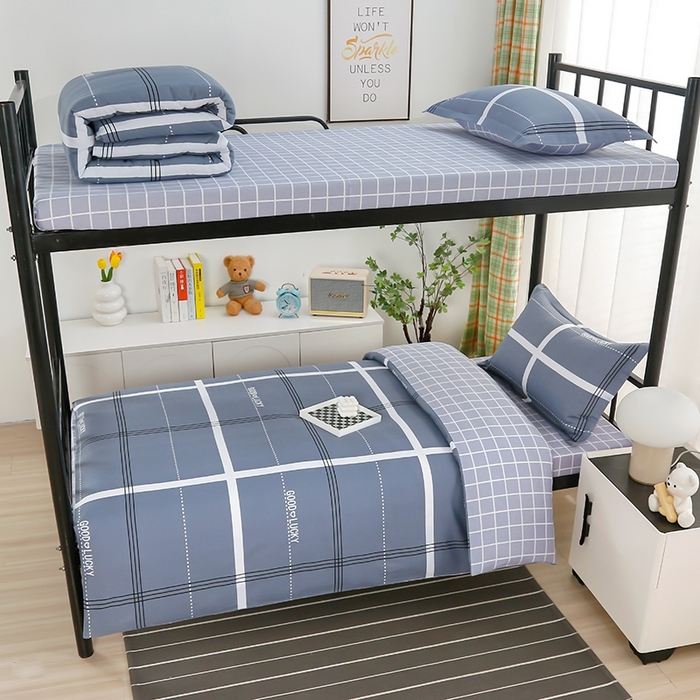 91家纺网 家纺一手货源 找家纺 乐旗家纺 2025新款A类AB版全棉环保印花学生上下铺宿舍三件套六件套 校园风格