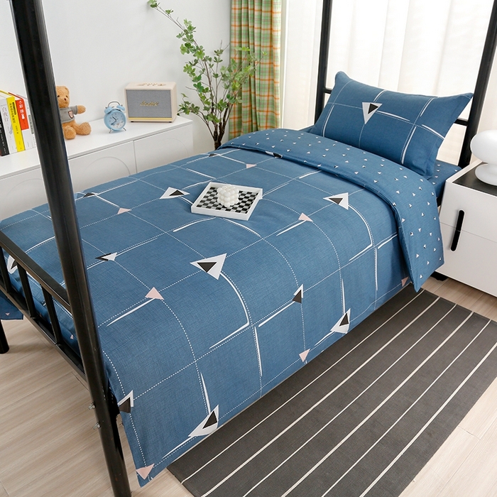 91家纺网 家纺一手货源 找家纺 乐旗家纺 2025新款A类AB版全棉环保印花学生上下铺宿舍三件套六件套 趣味几何