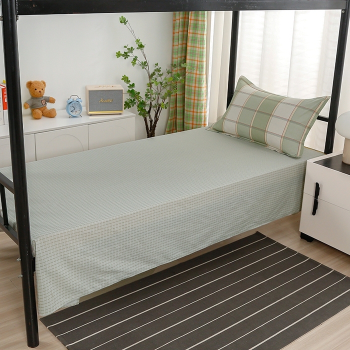 91家纺网 家纺一手货源 找家纺 乐旗家纺 2025新款A类AB版全棉环保印花学生上下铺宿舍三件套六件套 闲趣-绿