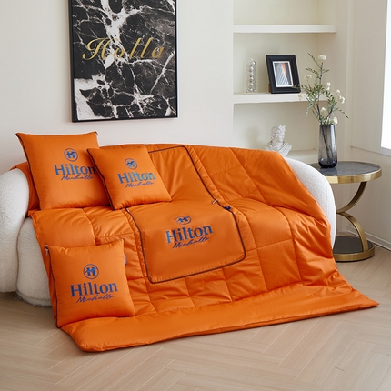 宝马家纺（原梦童画） 2025新款全棉刺绣希尔顿四季款抱枕被 希尔顿-橙