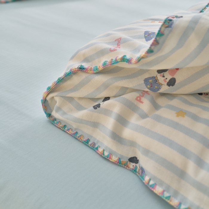 91家纺网 家纺一手货源 找家纺 洋铭区（原狠狠爱） 2025新款全棉彩边双层四件套 可爱娃娃