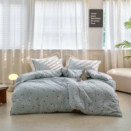 洋铭区（原狠狠爱） 2025新款全棉彩边双层四件套 草莓小象