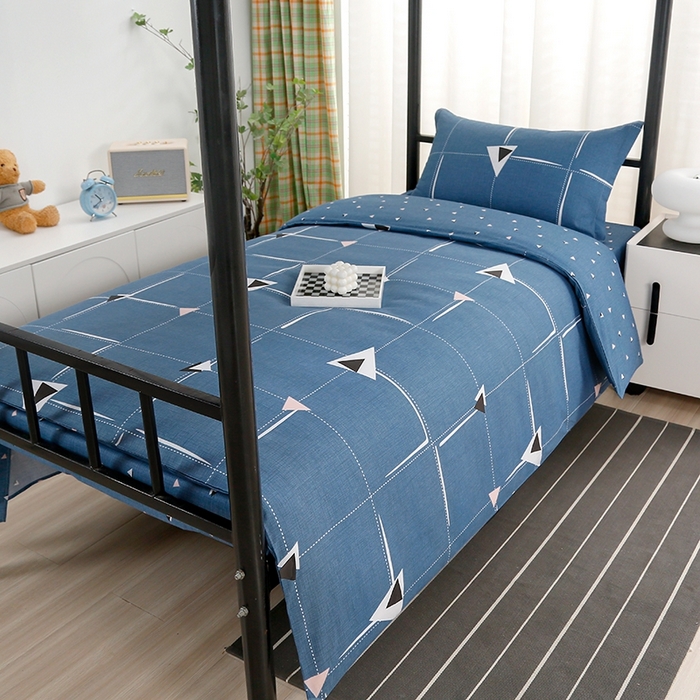 91家纺网 家纺一手货源 找家纺 乐旗家纺 2025新款A类AB版全棉环保印花学生上下铺宿舍三件套六件套 趣味几何