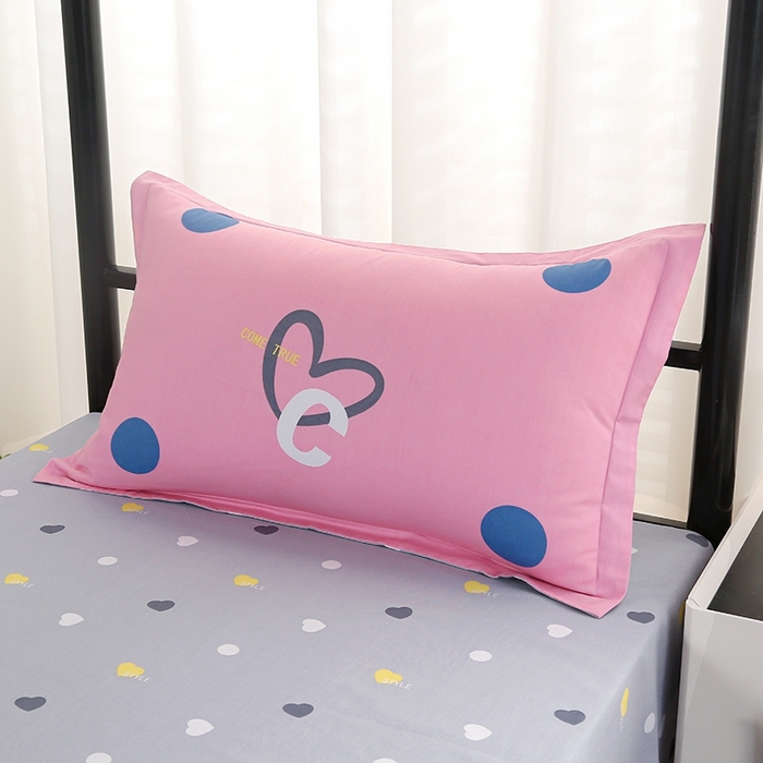 91家纺网 家纺一手货源 找家纺 乐旗家纺 2025新款A类AB版全棉环保印花学生上下铺宿舍三件套六件套 字母甜心