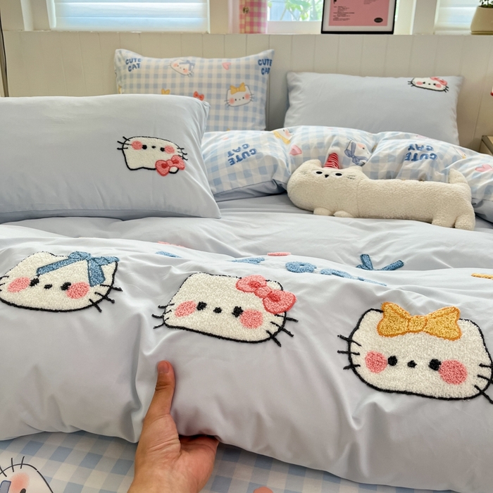 91家纺网 家纺一手货源 找家纺 如一 2025新款A类卡通印加毛巾绣水洗云朵棉四件套（提供买家秀） 蓝格猫