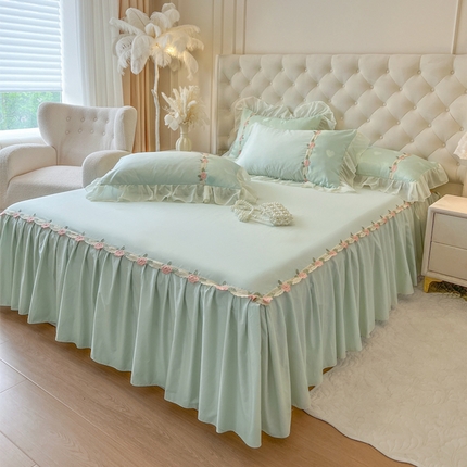 瑞宝 2025新款法式花边全棉贡缎提花床裙款三件套-梦之语 梦之语-青柠绿