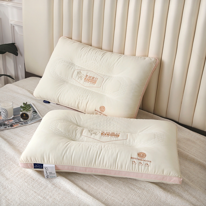 91家纺网 家纺一手货源 找家纺 雅晨枕芯工厂店 2025新款羊绒蛋白护颈枕枕头枕芯 粉色 48x74cm低枕/只