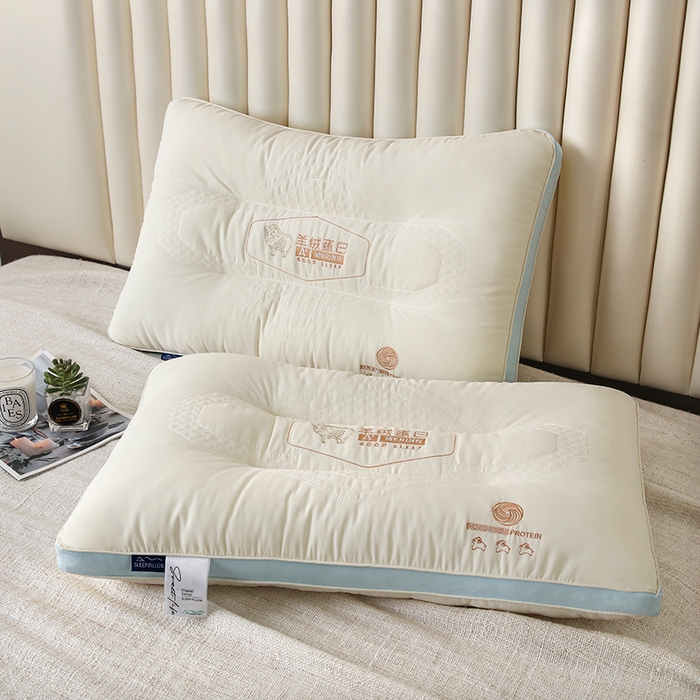 91家纺网 家纺一手货源 找家纺 雅晨枕芯工厂店 2025新款羊绒蛋白护颈枕枕头枕芯 蓝色 48x74cm高枕/只