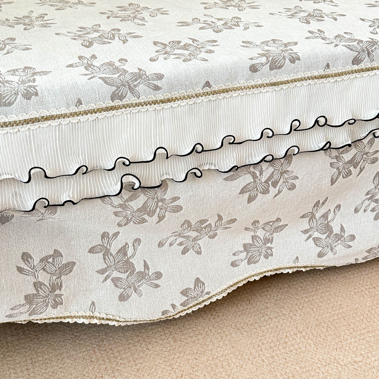 91家纺网 家纺一手货源 找家纺 手艺人家纺 2025新款雪尼尔复合炕盖XK3758-3760√ XK3758灰