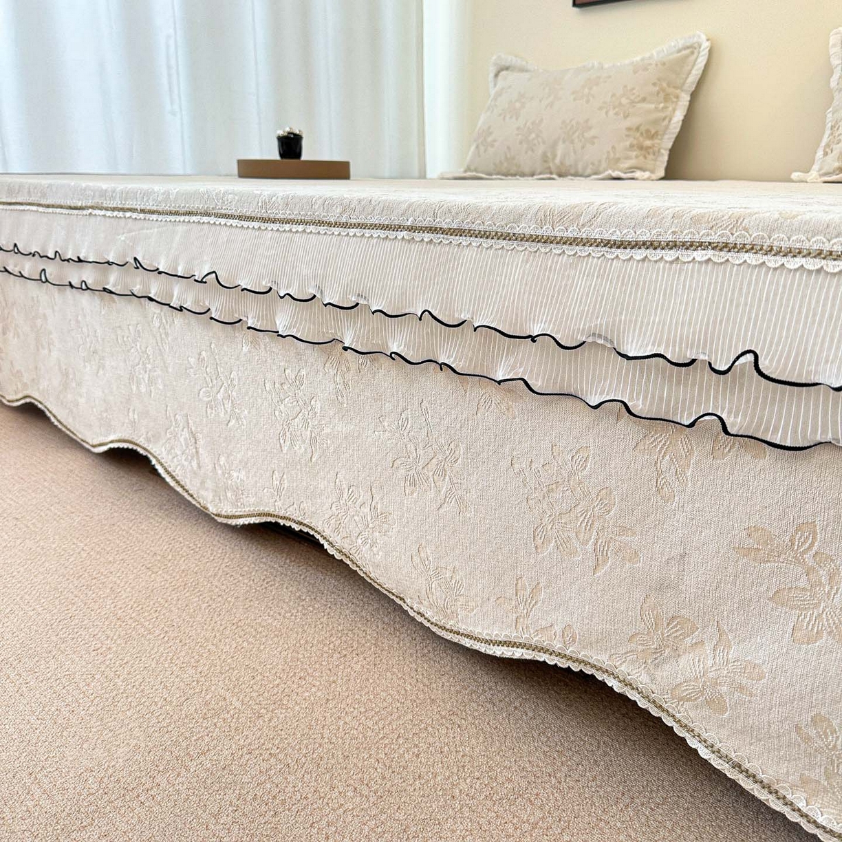 91家纺网 家纺一手货源 找家纺 手艺人家纺 2025新款雪尼尔复合炕盖XK3758-3760√ XK3758米