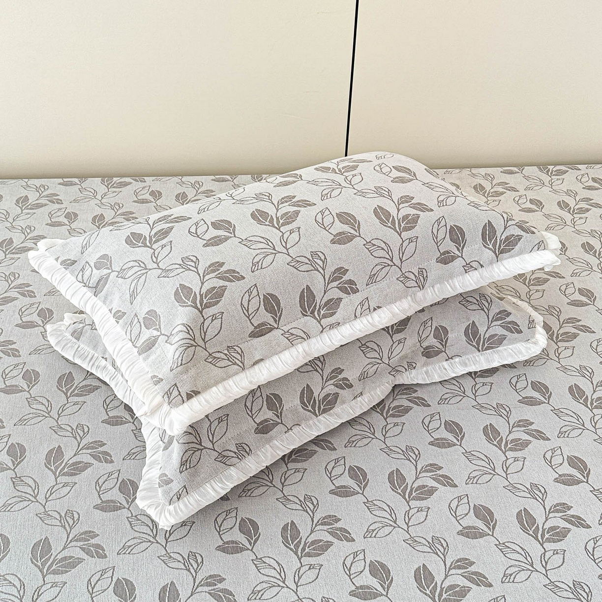 91家纺网 家纺一手货源 找家纺 手艺人家纺 2025新款雪尼尔复合炕盖XK3758-3760√ XK3759灰