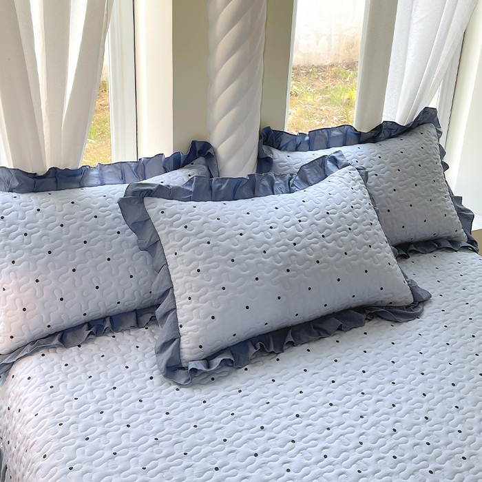 91家纺网 家纺一手货源 找家纺 （总）雨彤家纺2025新款赫本风水洗棉夹棉花边枕套