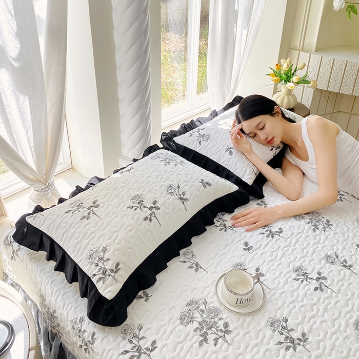 91家纺网 家纺一手货源 找家纺 （总）雨彤家纺2025新款赫本风水洗棉夹棉花边枕套