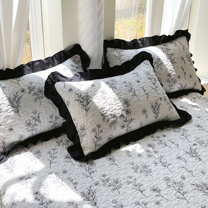 雨彤家纺2025新款赫本风水洗棉夹棉花边枕套 爱枝蔓