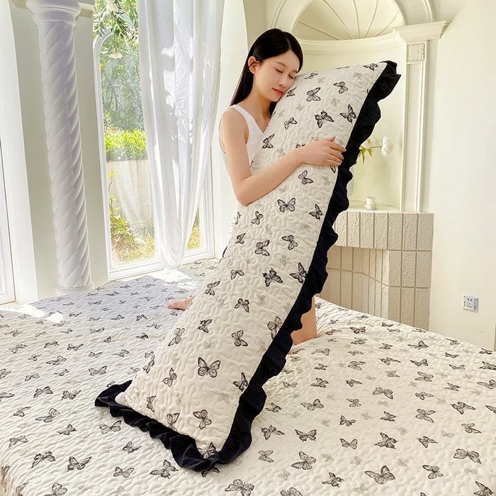 91家纺网 家纺一手货源 找家纺 雨彤家纺2025新款赫本风水洗棉花边夹棉枕套双人款 蝴蝶