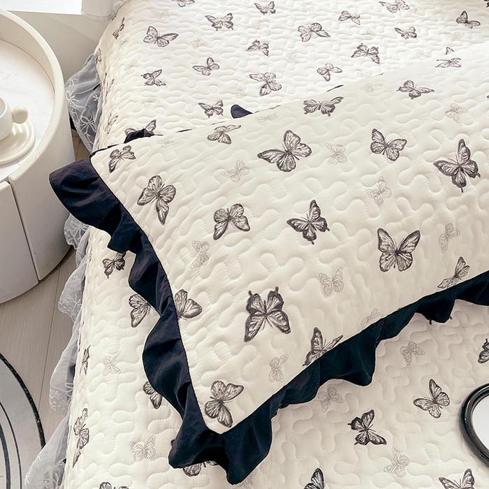 91家纺网 家纺一手货源 找家纺 雨彤家纺2025新款赫本风水洗棉花边夹棉枕套双人款 蝴蝶