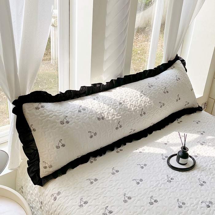 雨彤家纺2025新款赫本风水洗棉花边夹棉枕套双人款		 樱桃