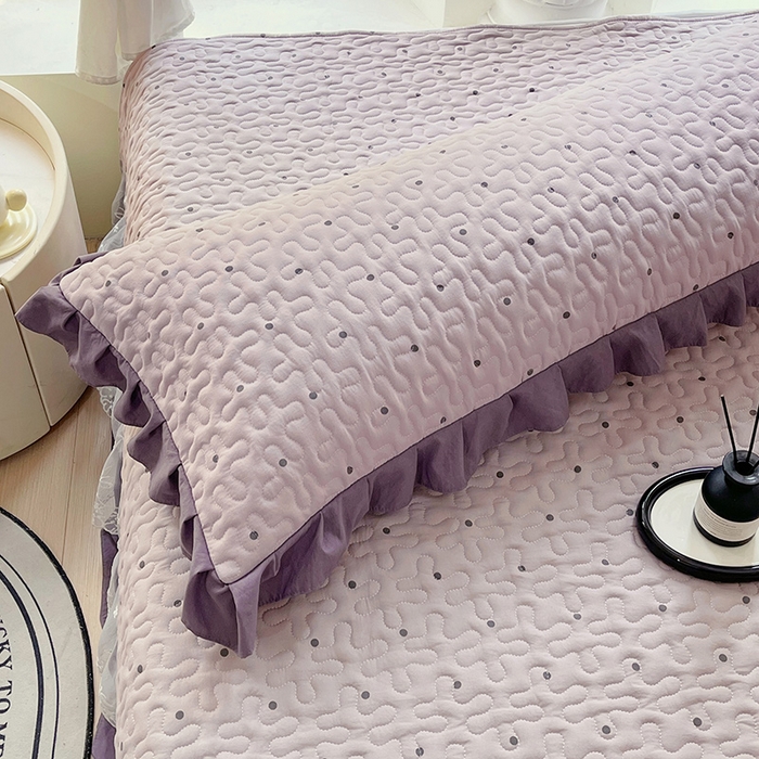 91家纺网 家纺一手货源 找家纺 雨彤家纺2025新款赫本风水洗棉花边夹棉枕套双人款 芋艿波波-紫