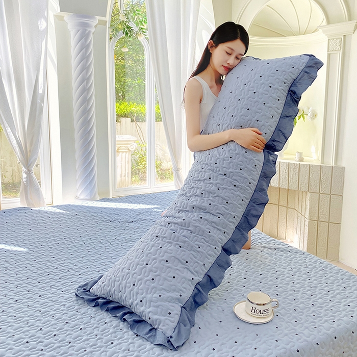 91家纺网 家纺一手货源 找家纺 雨彤家纺2025新款赫本风水洗棉花边夹棉枕套双人款 芋艿波波-兰