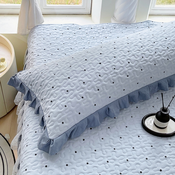 91家纺网 家纺一手货源 找家纺 雨彤家纺2025新款赫本风水洗棉花边夹棉枕套双人款 芋艿波波-兰