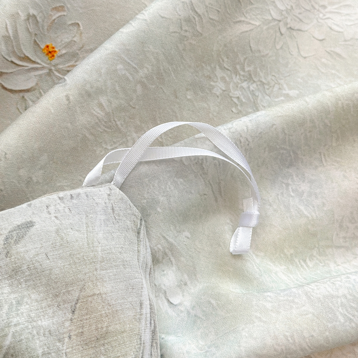 91家纺网 家纺一手货源 找家纺 元元家居（元元被业） 2026新款天丝棉四季款四件套-炫彩系列 春意